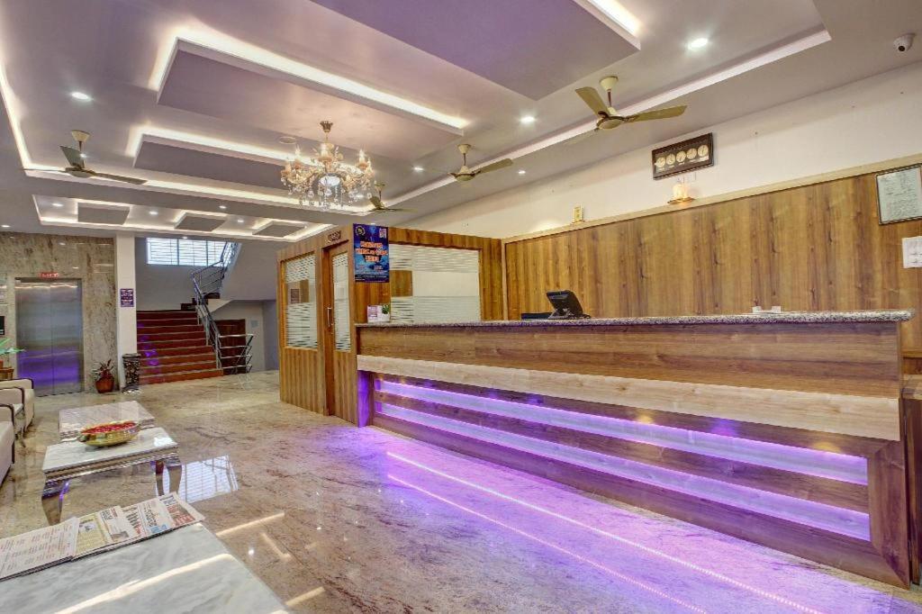 Hotel Ambika International Byndoor Bainduru Екстериор снимка